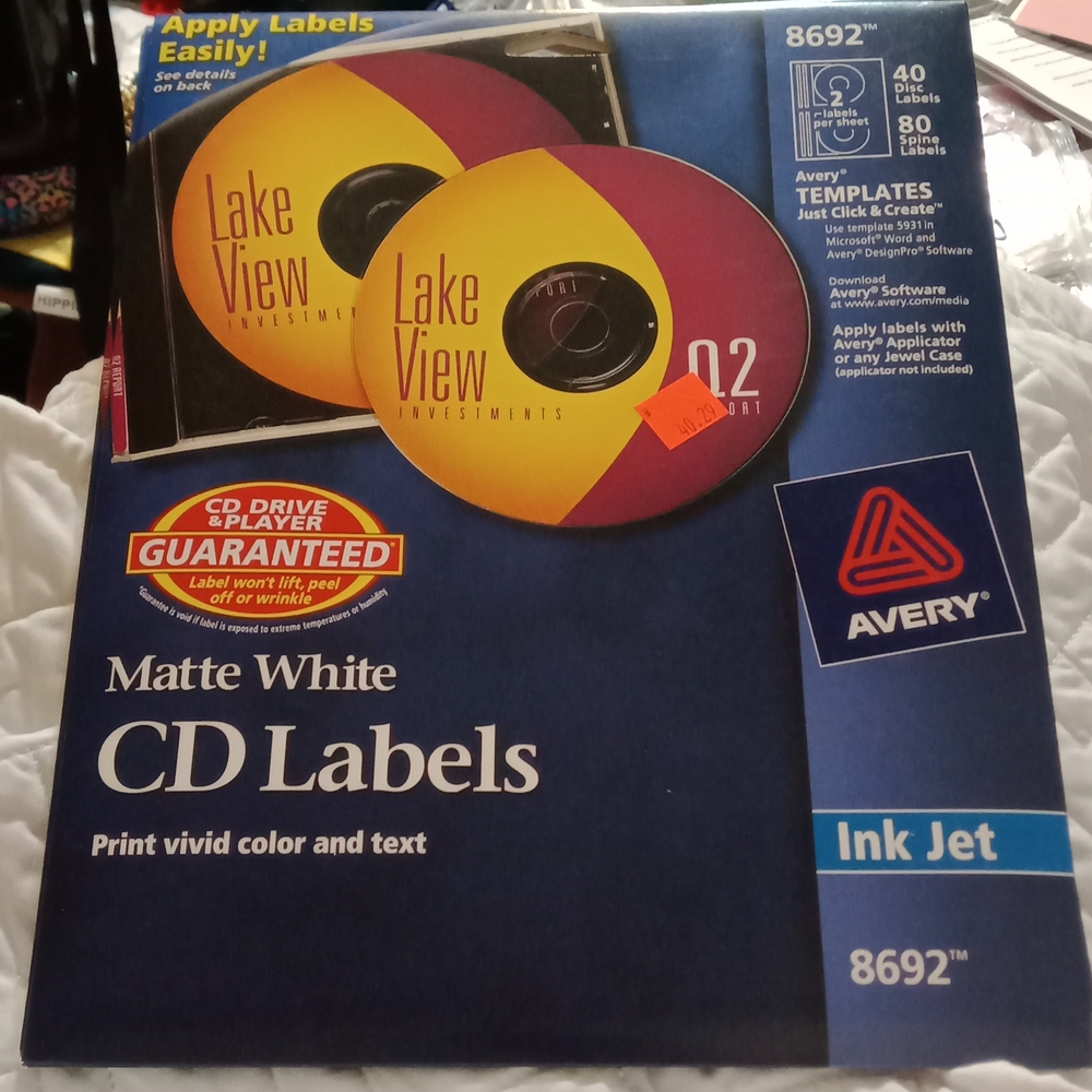 Avery Matte White CD Labels. 40 disc labels 80 Spine labels. New Never Opened